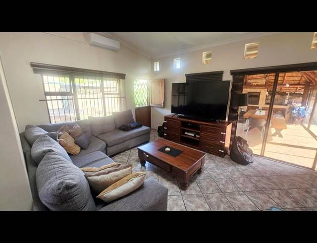 3 BEDROOM HOUSE FOR SALE IN ANNLIN